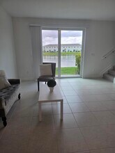 512 Rivergrass St in Port St. Lucie, FL - Building Photo - Building Photo