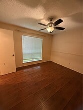4027 Summit Valley Dr in Houston, TX - Building Photo - Building Photo