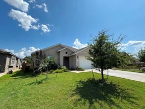 295 Rimrock Ct in Bastrop, TX - Building Photo - Building Photo
