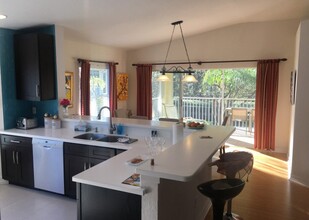 600 Diamond Cir in Naples, FL - Building Photo - Building Photo