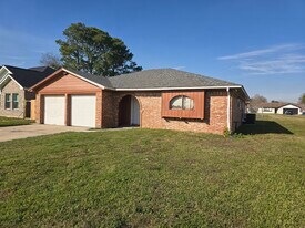 7218 Oriole St in Texas City, TX - Building Photo