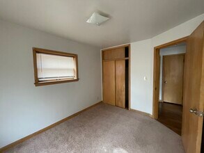 4820 W Forest Home Ave in Milwaukee, WI - Building Photo - Building Photo