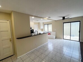 6039 Carolina Cir in Stockton, CA - Building Photo - Building Photo