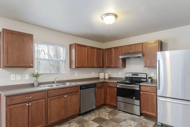 1038 Broken Ridge Dr in Lansing, MI - Building Photo - Building Photo