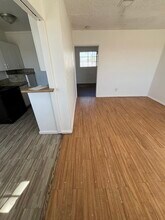 708 Jackson Ave in Las Vegas, NV - Foto de edificio - Building Photo