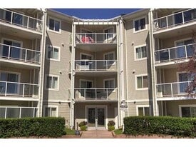 260-260 Shawville Way SE in Calgary, AB - Building Photo