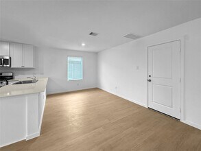 31460 Moore Rd in Magnolia, TX - Building Photo - Building Photo