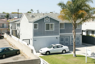 Pacific Gardens in San Diego, CA - Building Photo - Building Photo