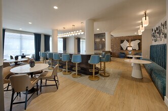 Davy in Stafford, TX - Foto de edificio - Building Photo