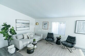 3563 Angwin Dr in San Diego, CA - Building Photo - Building Photo