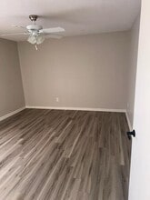 208 Cloverleaf Dr in Athens, AL - Building Photo - Building Photo