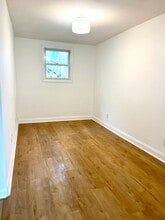 1491 Elm St, Unit 4 in Stratford, CT - Building Photo - Building Photo