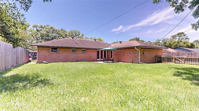 4826 Waynesboro Dr in Houston, TX - Building Photo - Building Photo