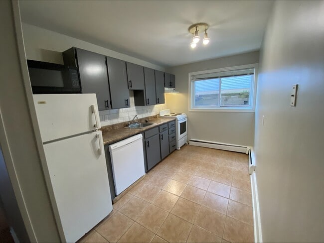 28 Newman St in Saint John, NB - Building Photo - Building Photo