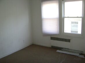 27 Illinois Ave in Long Beach, NY - Building Photo - Building Photo