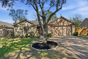 2919 Lakefield Way in Sugar Land, TX - Building Photo