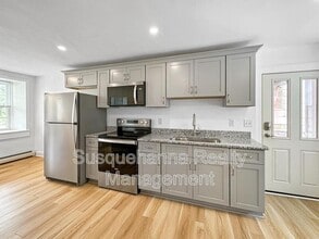 171 Engle Ln in Manheim, PA - Building Photo - Building Photo