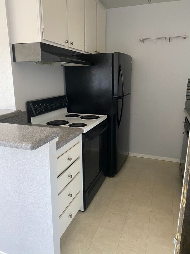 6416 Friars Rd in San Diego, CA - Building Photo - Building Photo