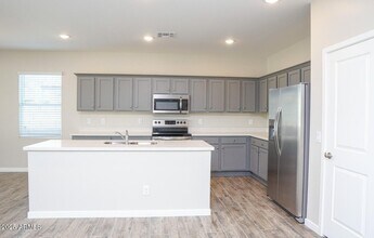 16001 N 65th Ave in Glendale, AZ - Building Photo - Building Photo