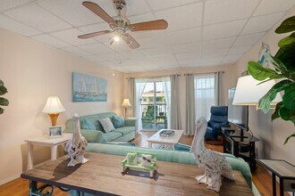 3136 Harbor Blvd in Port Charlotte, FL - Building Photo - Building Photo