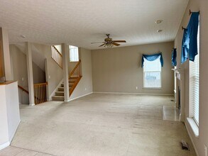 563 Banbridge St in Pickerington, OH - Building Photo - Building Photo