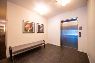 Easthaven At The Village in Beachwood, OH - Foto de edificio - Building Photo