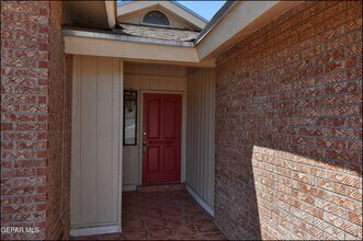 4680 Round Rock Dr in El Paso, TX - Building Photo - Building Photo