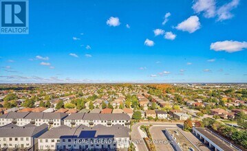 398-1398 Hwy 7 in Richmond Hill, ON - Building Photo - Building Photo