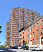 St. Paul at Chase Condominiums in Baltimore, MD - Building Photo - Building Photo