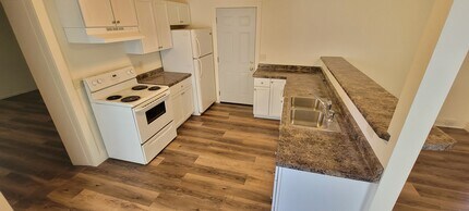 121 Broadway St in Eau Claire, WI - Building Photo - Building Photo