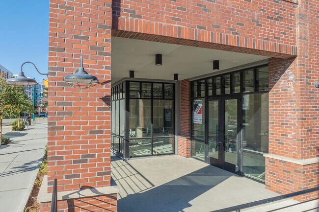 4310-4515 Hubbard st in Emeryville, CA - Building Photo - Building Photo
