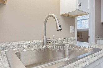 97 Josie Rd in Mary Esther, FL - Building Photo - Building Photo