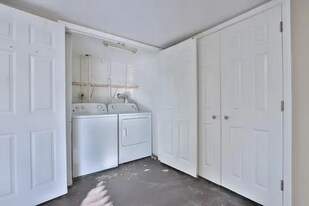 110 Jarvis St in Canton, GA - Building Photo