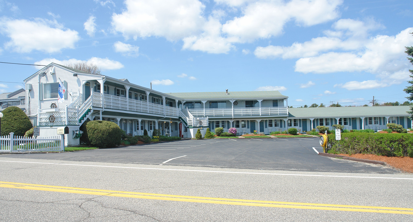 955 Ocean Blvd in Hampton, NH - Building Photo