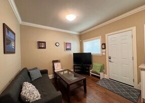 8480 Francis Rd in Richmond, BC - Building Photo