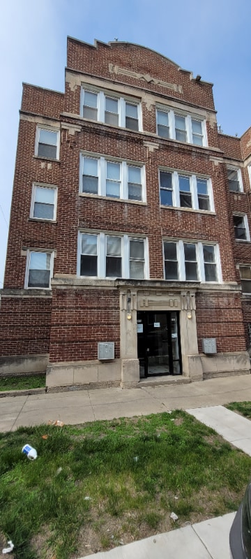 6750 S Merrill Ave in Chicago, IL - Building Photo - Building Photo