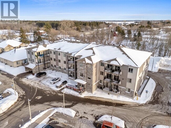 property at 377 Solstice Cres