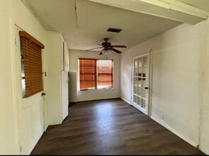 612 Winding Way St in Lake Jackson, TX - Building Photo - Building Photo