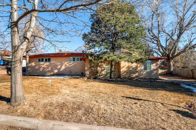 3847 Linda Vista Ln, Unit House in Colorado Springs, CO - Building Photo - Building Photo