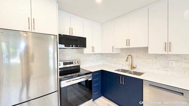 692 Crystal St in Ottawa, ON - Building Photo - Building Photo