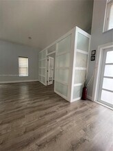 11123 SW 156th Ct in Miami, FL - Foto de edificio - Building Photo