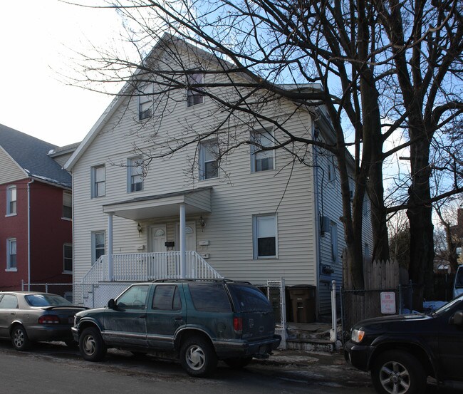 9 Mission St in Stamford, CT - Building Photo - Building Photo