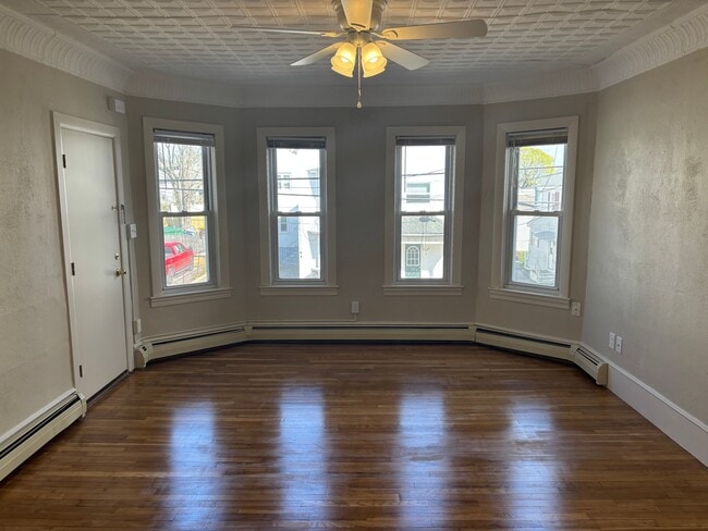 29 Lapham St, Unit Apt 2