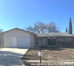 4975 Grey Hawk St in San Antonio, TX - Building Photo