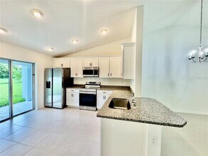 8 Coral Reef Ct N in Palm Coast, FL - Building Photo - Building Photo