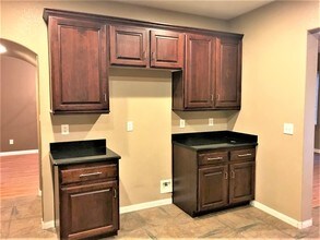 2260 Autumn Fire Ct in Las Vegas, NV - Building Photo - Building Photo