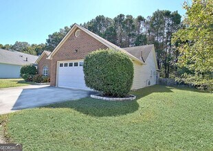 250 Landing Dr in Fayetteville, GA - Building Photo - Building Photo