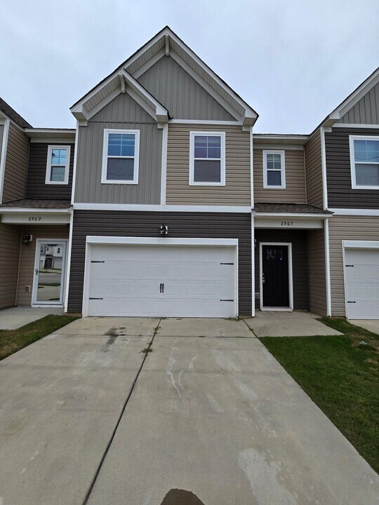 2967 Old Field Rd in Sumter, SC - Building Photo