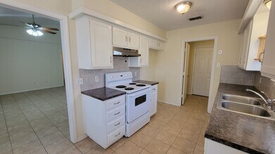 1105 Genoa Ave in Lubbock, TX - Building Photo - Building Photo