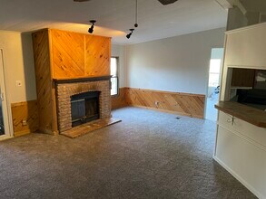 27 Deer Run Rd in Enfield, NH - Building Photo - Building Photo